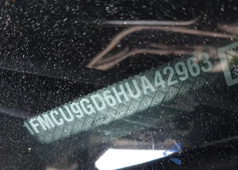 2017 Ford Escape Se z USA, uszkodzony, nr VIN 1FMCU9GD6HUA42963